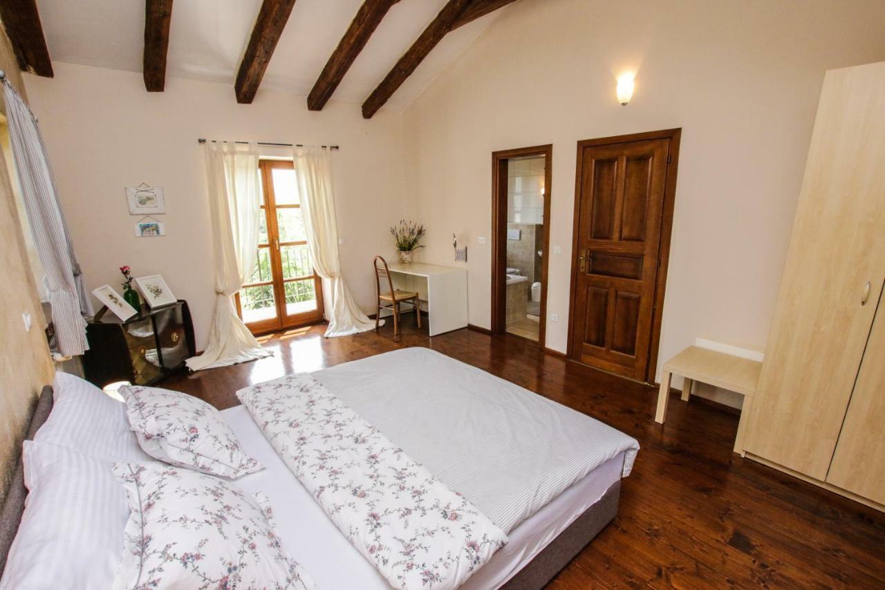 Marinac Villa *